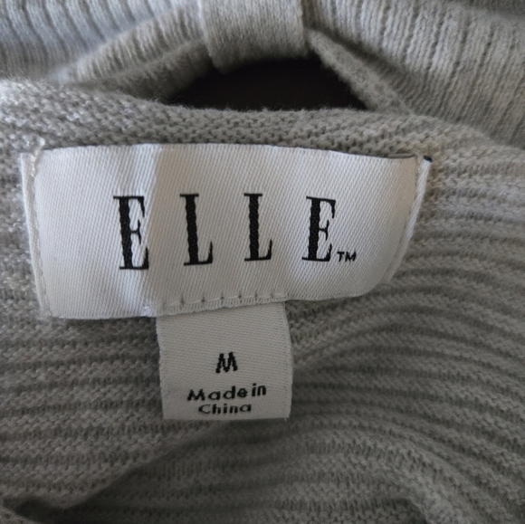 Elle Light Gray Ribbed Long Sleeve Tunic Sweater W/ Bow Accent - Size Medium - Picture 6 of 7